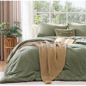 Wrensonge Sage Green King Comforter